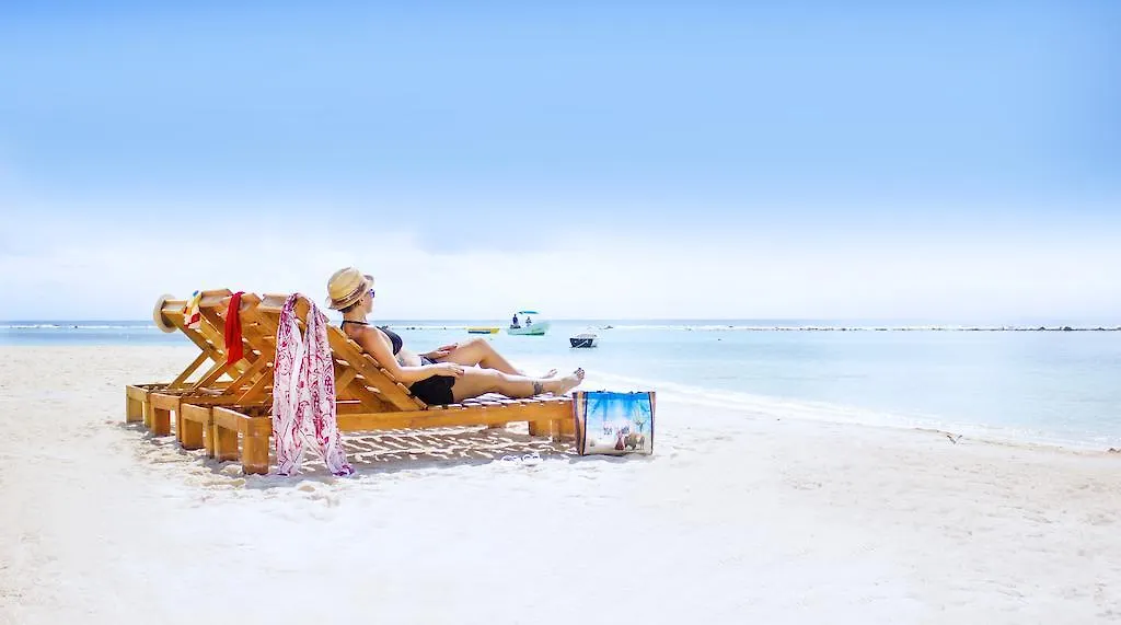 Koox Blue Bay Cabanas Mahahual 2*,  Mexico